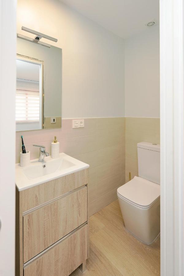 Urbanizacion Con Piscina Arnelas Sanxenxo Eksteriør billede