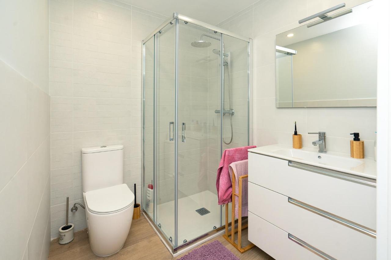 Urbanizacion Con Piscina Arnelas Sanxenxo Eksteriør billede